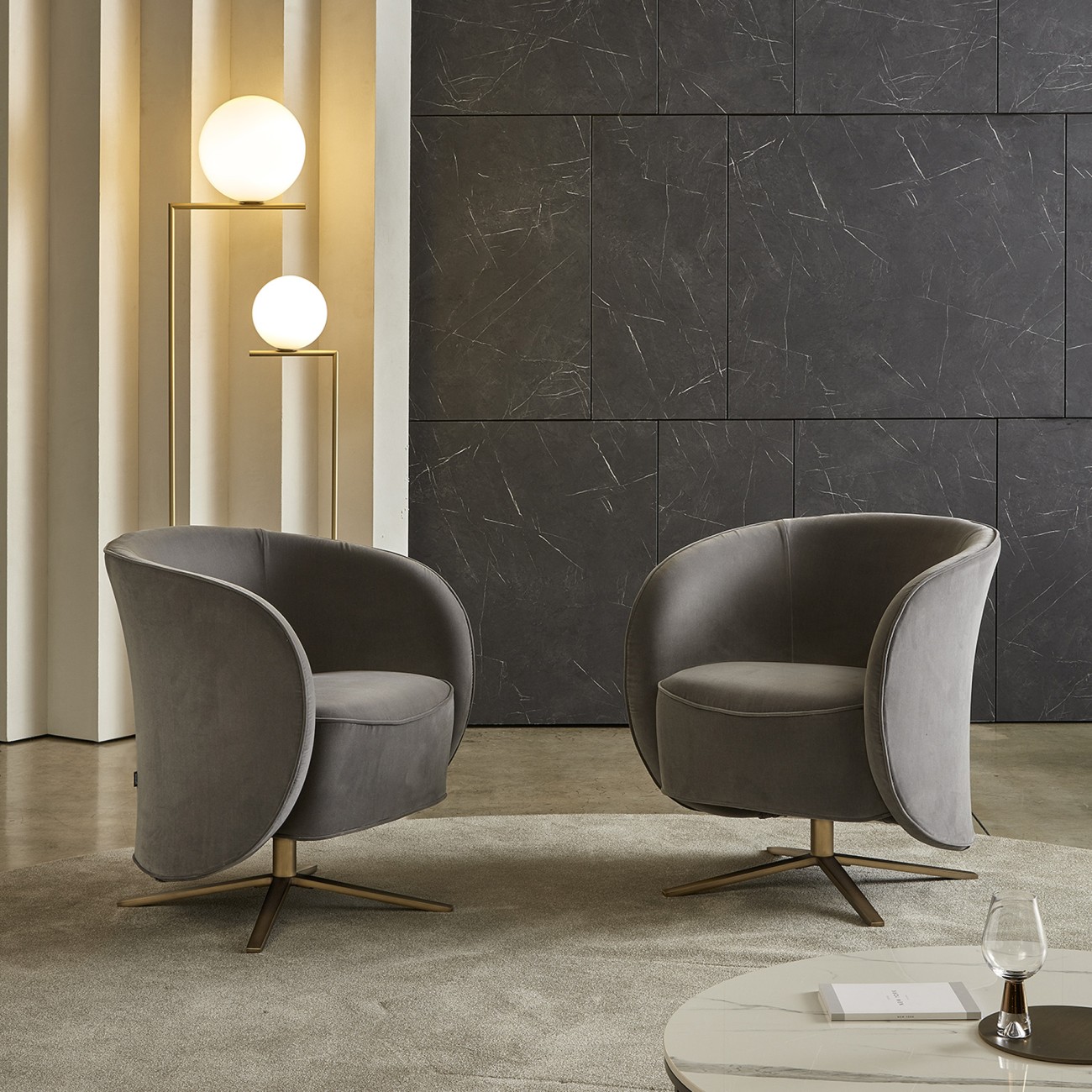 Well Swivel Armchair Marelli