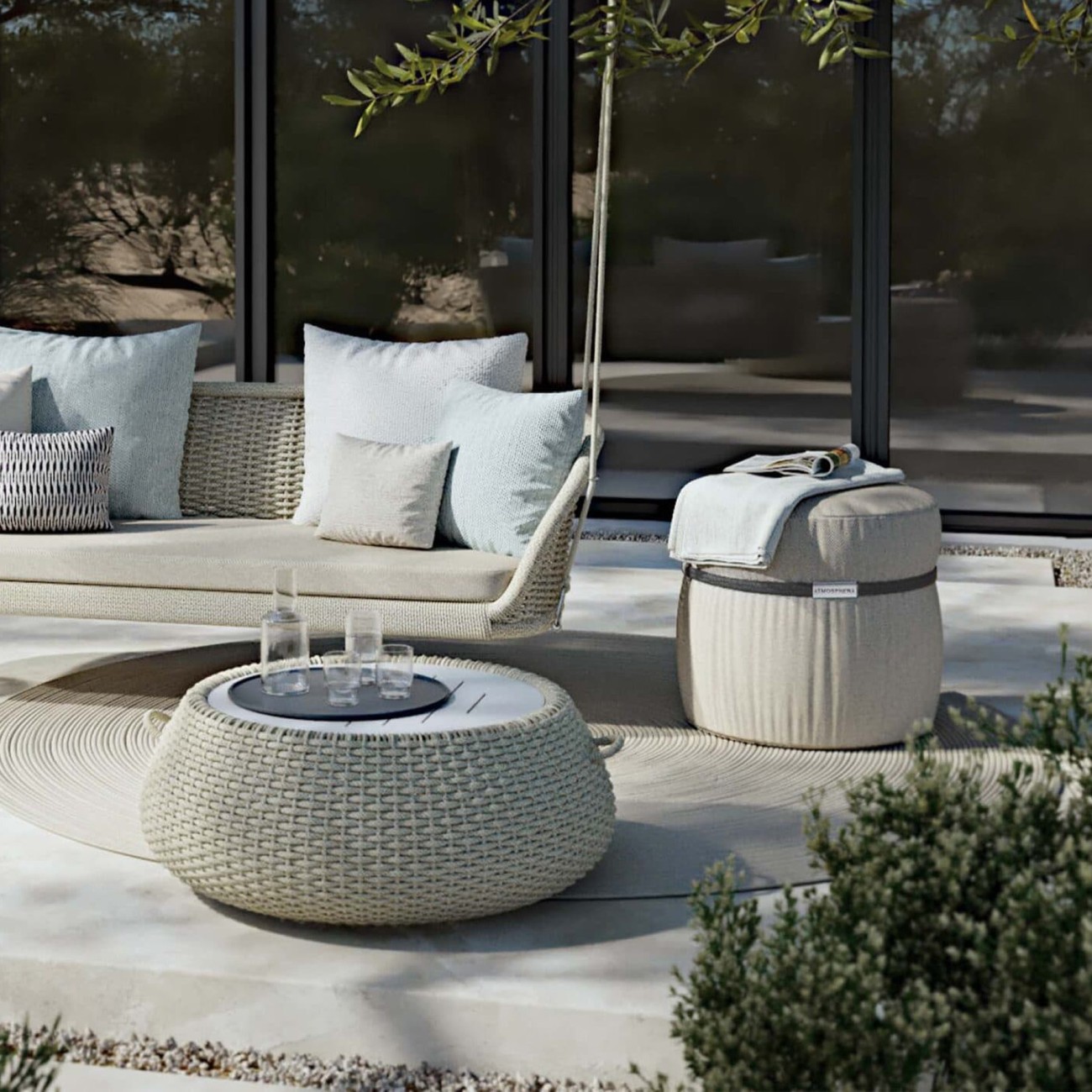 Levante Service Outdoor Pouf, Atmosphera