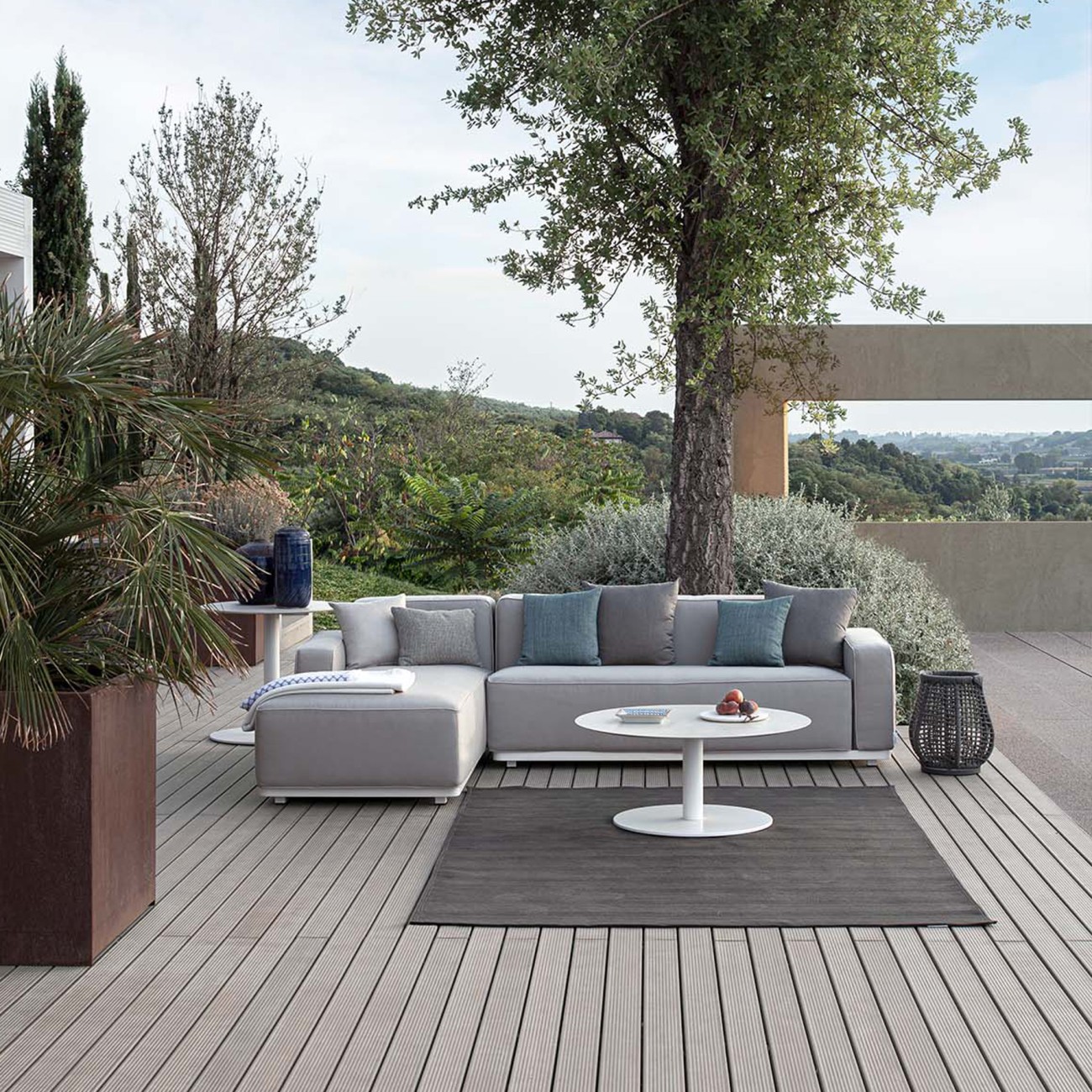 Laguna sales modular sectional