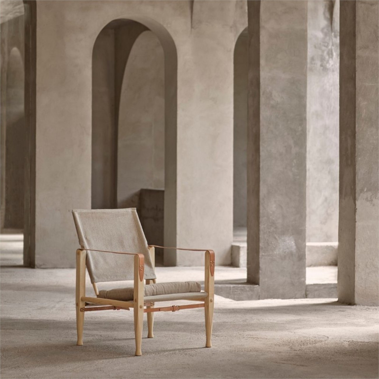 Safari Chair KK47000 Ash White Oil Carl Hansen & Son - Undomus